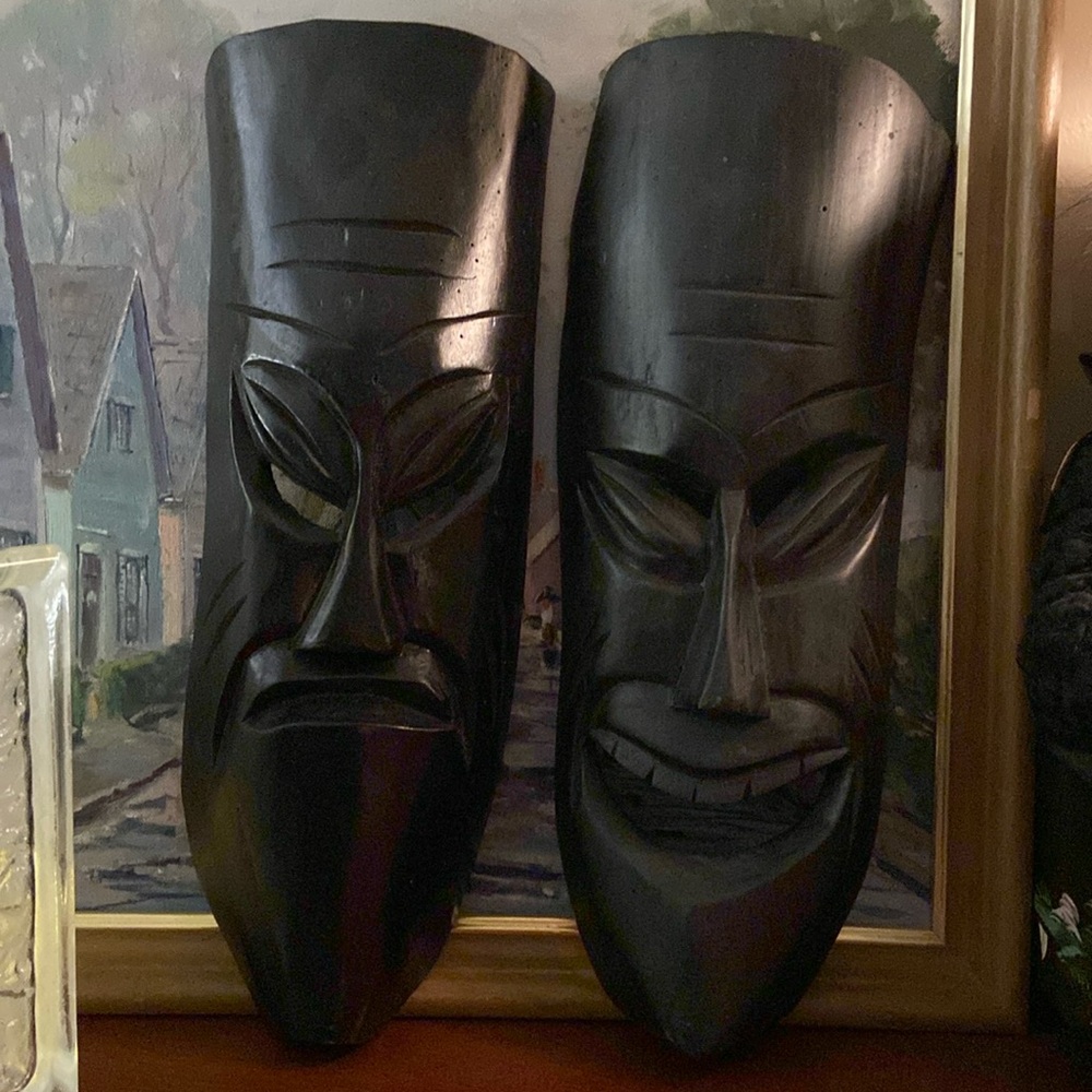 Vintage wood Drama face masks comedy tragedy